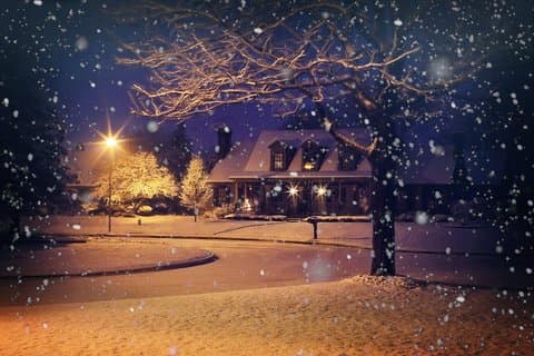 Private Festive Heritage Tour of Historic Uppsala