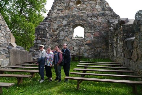 Össeby church ruin