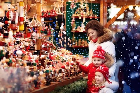 Private Christmas Walking Tour in Lund with Kulturen & Markets