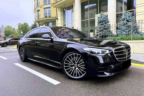 Airport Transfer: Stockholm to Airport ARN by Luxury Car