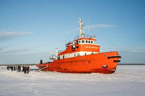 Arctic Explorer Icebreaker Cruise with Ice Floating