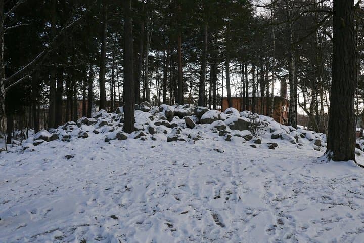 Bronze age stone cain, grave