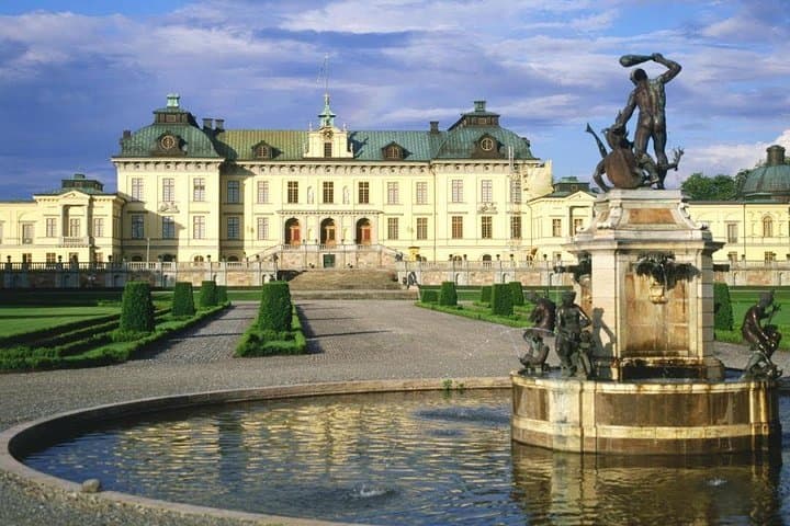 Luxury Private Stockholm & Drottningholm Castle VIP Experience