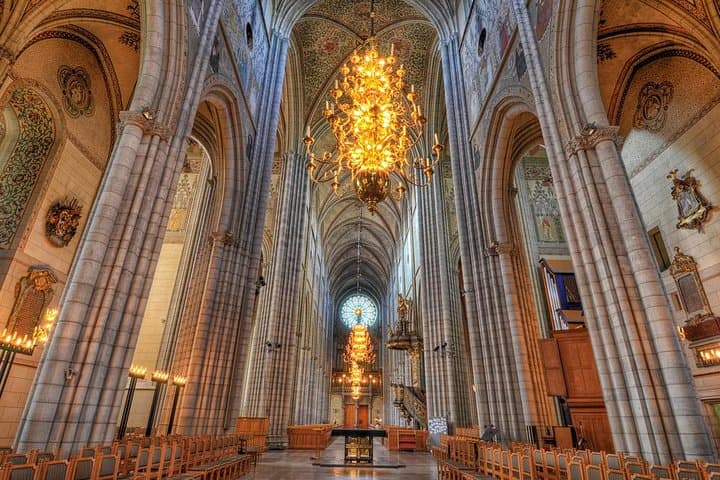 The Crown & The Crest: Uppsala Royal Legacy & Sigtuna’s Vikings