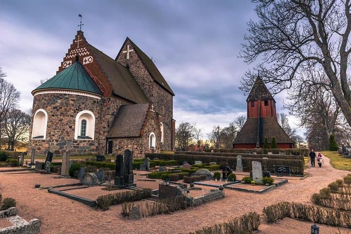 The Crown & The Crest: Uppsala Royal Legacy & Sigtuna’s Vikings