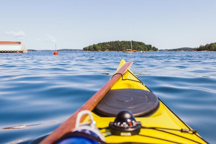 Guided kayaking tour in the heart of Stockholm Archipelago