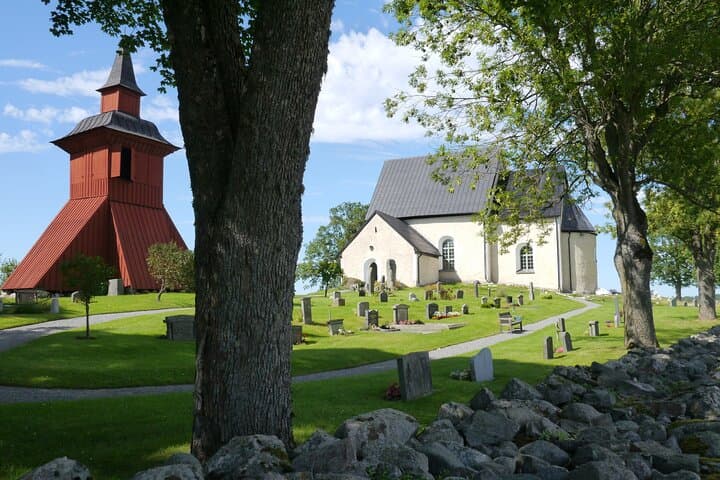 Private The country and Swedish history tour.
