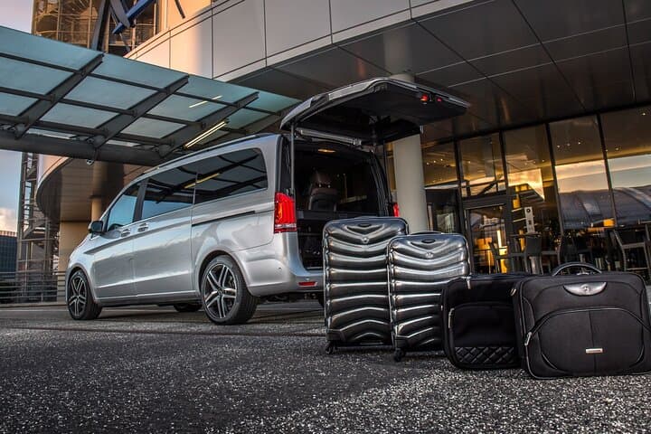 Private Transfer From Gothenburg Landvetter Airport to Gothenburg Hotels