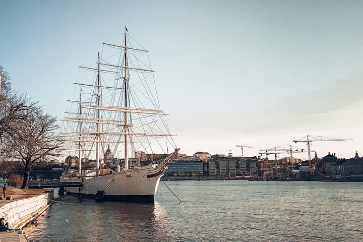 Scandinavian Capital: 3-Hour Private Stockholm Photography Tour