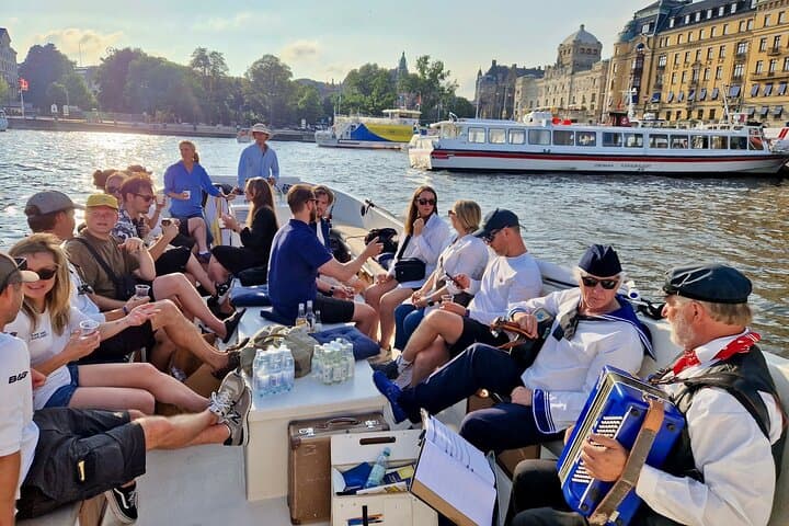 Open Electric Boat Ride in Stockholm with Live-Guide