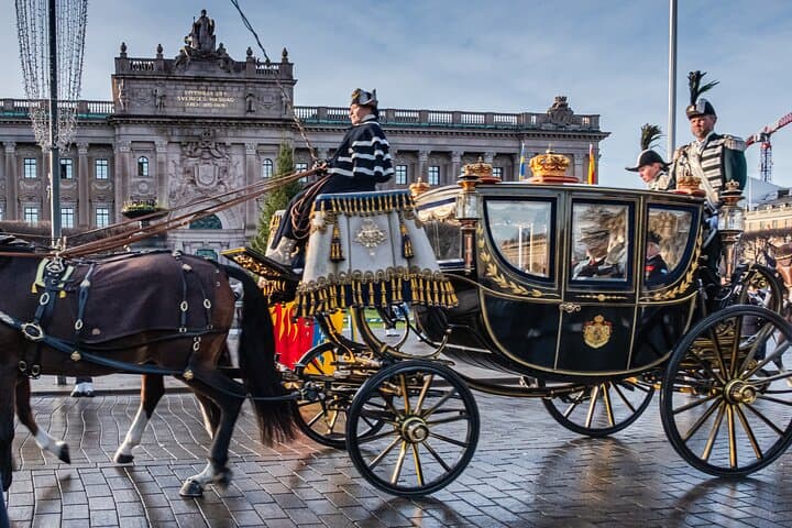 Inside The Crown: Stockholm Royal Palace Private Guided Tour