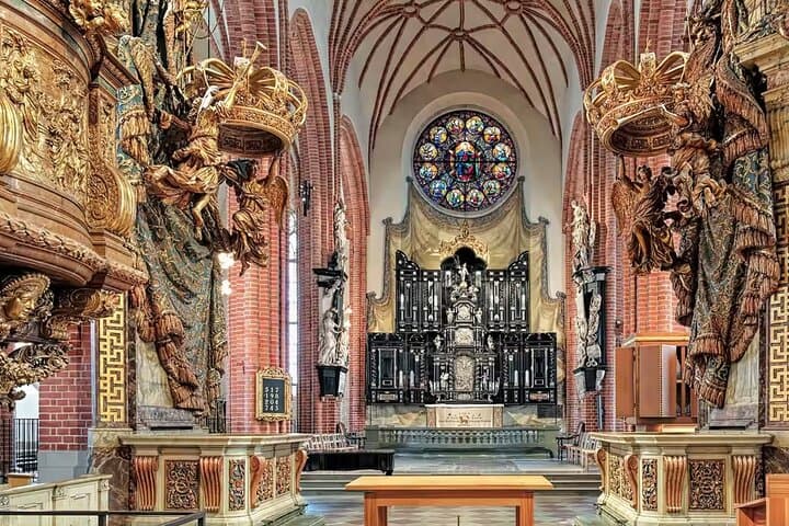 Stockholm Cathedral: Medieval Kings, Dragons, Art & Power