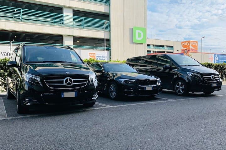 Stockholm Bromma Airport (BMA) to Stockholm City - Round-Trip Private Transfer