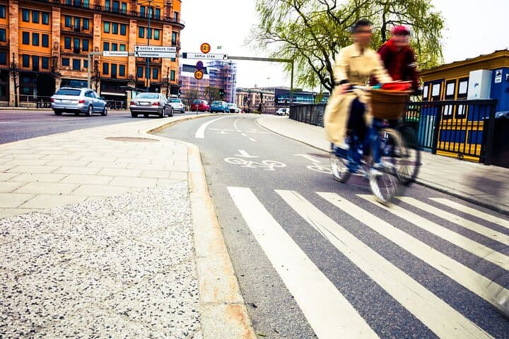 Stockholm : 3-Hour Bike Tour Highlights ( Private Tour )