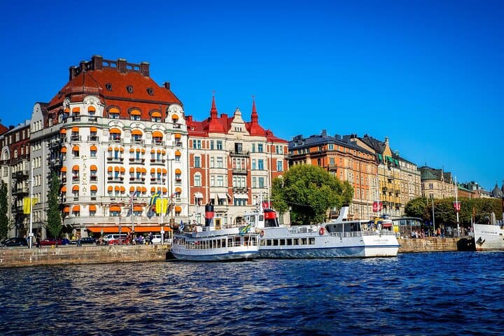 Stockholm : 3-Hour Bike Tour Highlights ( Private Tour )