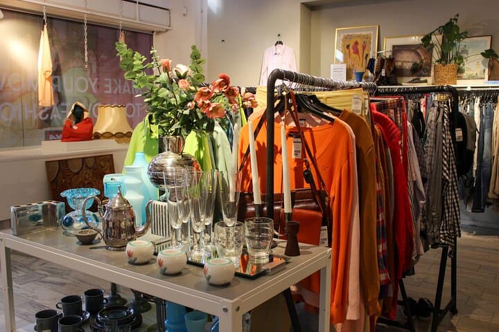 3 Hours Guided Shopping Tour in Stockholm Thrifting Stores