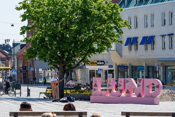 Private Romantic Walking Tour in Lund with Cathedral and Ruins