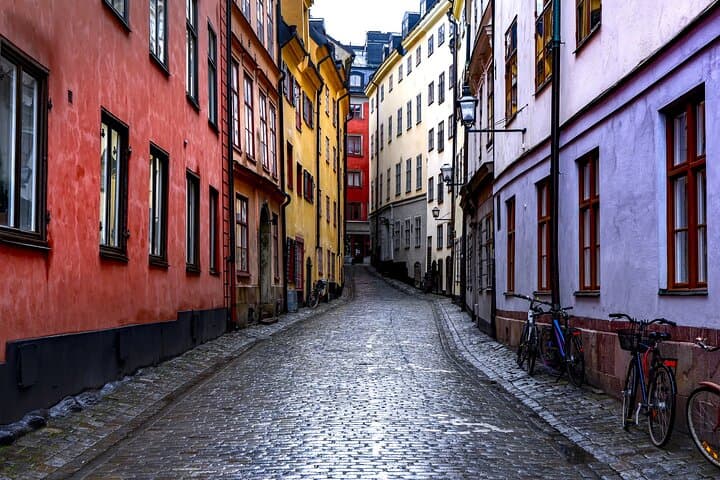Stockholm Local Fashion Designers Shopping Tour with a Stylist