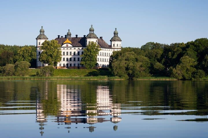 Crown & Runes: Exclusive Journey to Skokloster Castle & Sigtuna**