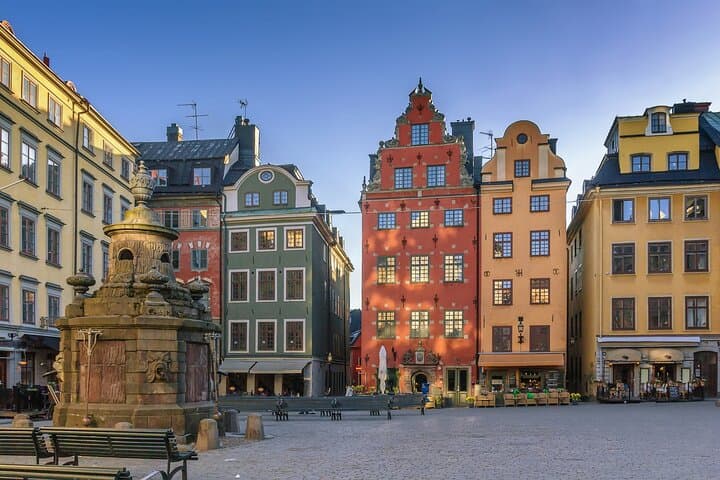 World War II Stockholm Old Town Walking Tour and Army Museum