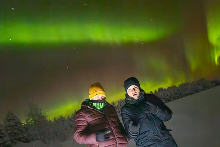Northern Lights Auroras from Kemi-Tornio with Pickup