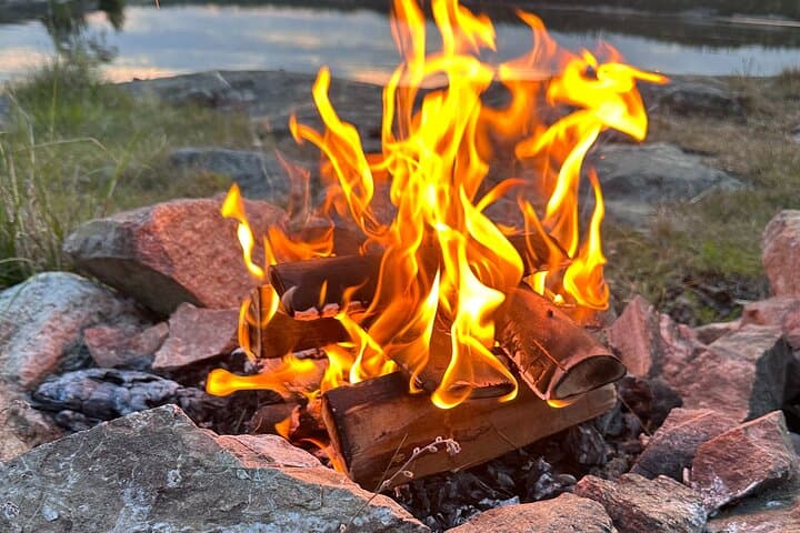 Midnight Sun Hike & Campfire Wild Dinner i- Tyresta National Park