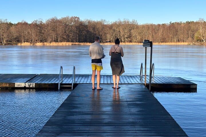 Sauna and Cold Plunge, Forest Hike and Fireplace Lunch - Private