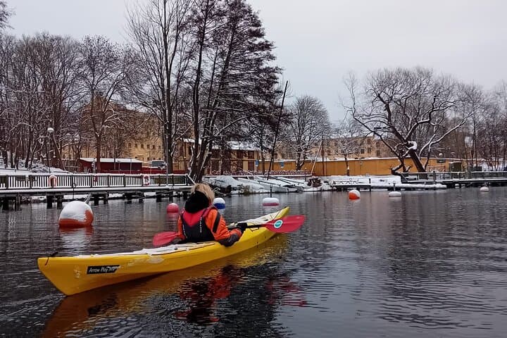 Winter Kayak Tour in Stockholm City (Dry Suit Kayaking)