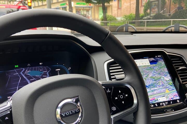 Volvo SUV private transfer.