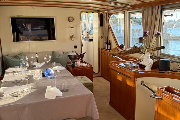 Cabin set for dinner