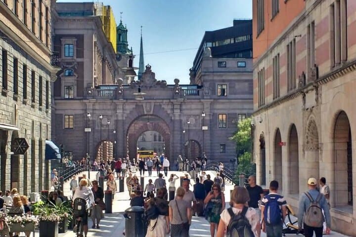 Gamla Stan Walking Tour (with optional Swedish Fika)
