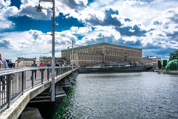 Stockholm Syndrome Private Walking Tour