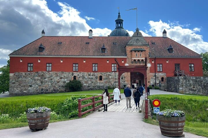 Royal Palaces of Sweden: Private Drottningholm & Gripsholm