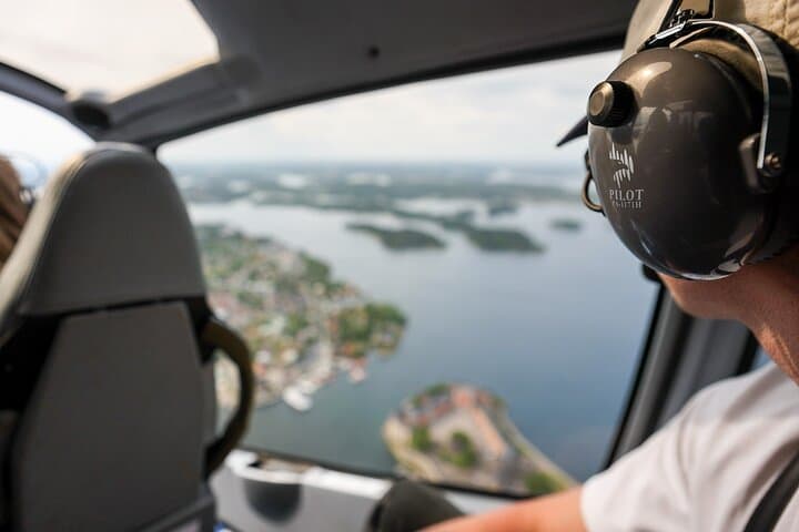 Pilot commentary