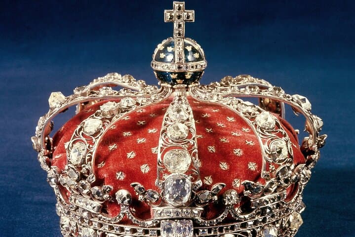 A Royal Crown ( inside the Royal Palace museum)