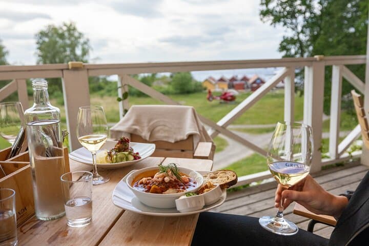 Lunch with view on Stockholm archipelago