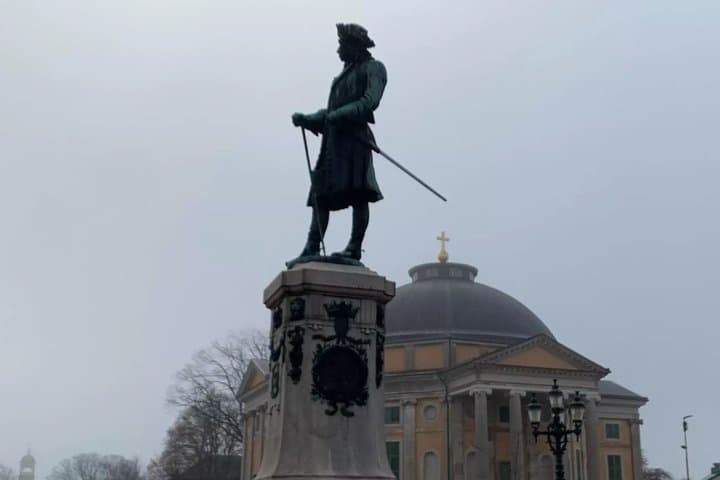 AudioTour of Karlskrona: From Hoglands Park to the Naval Museum
