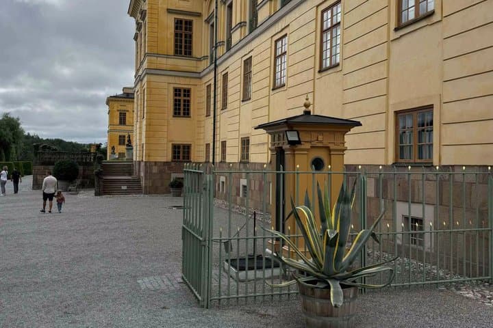 Drottningholm Palace Park: A Stockholm Audio Tour