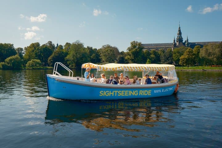 Open Electric Boat Ride in Stockholm with Live-Guide