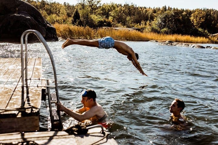 Stockholm Archipelago Speed Boat and Floating Sauna Adventure