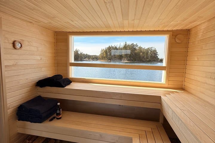 Stockholm Archipelago Speed Boat and Floating Sauna Adventure