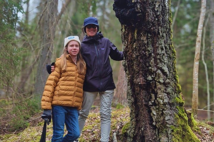 Stockholm: Hike, Forest Lunch and Cold-Water Floating