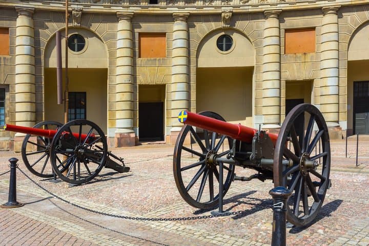 Stockholm Gamla Stan Tour and Changing of the Guard Ceremony