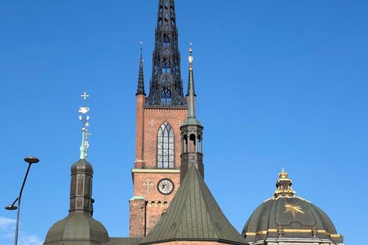 Stockholm Power, Palaces and Royal Secrets Walking Tour