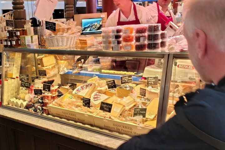 Stockholm Food Tour with Metro Art and a Royal Murder Drama