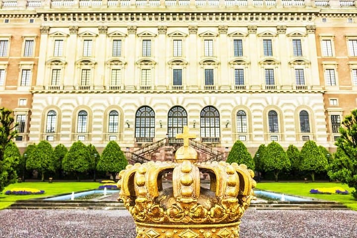 Stockholm Royal Palace Entry and Gamla Stan Guided Tour