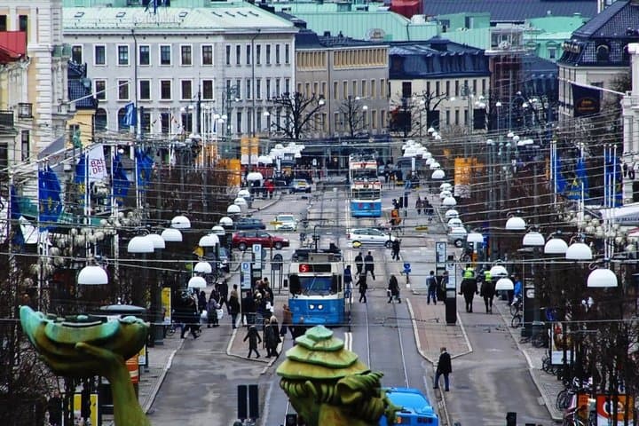 Gothenburg Self Guided Walking Tour Avenyn to Haga Audio Quiz