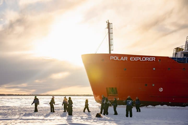 Polar Explorer Icebreaker Cruise with Ice Floating in Luleå