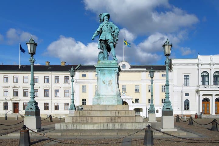 Gothenburg Self Guided Tour of Canons and Canals
