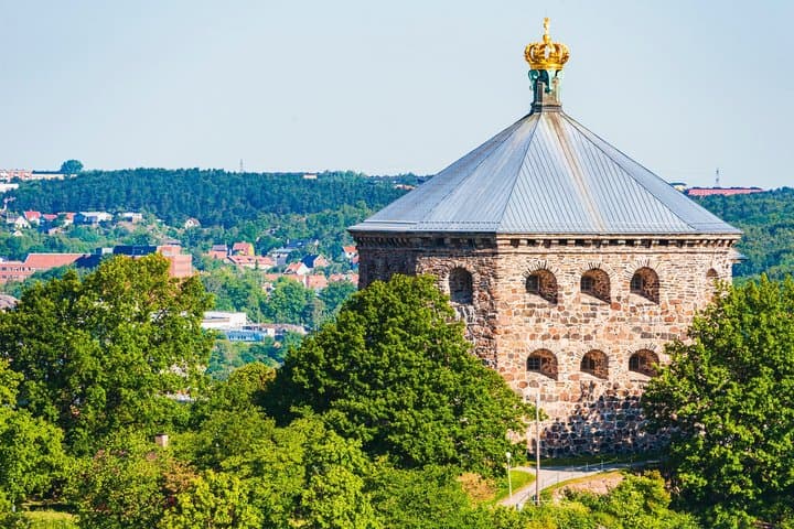 Gothenburg Self Guided Tour of Canons and Canals